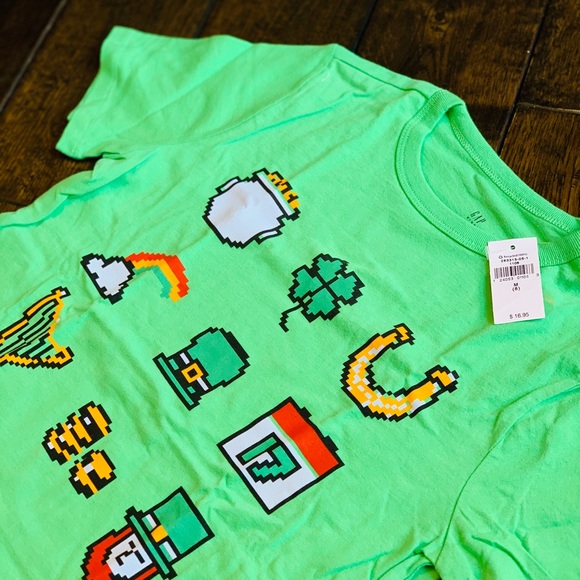 ⚡️2/$25⚡️NWT GAP Boys’ St. Patty’s Day Graphic Tee - Picture 2 of 5